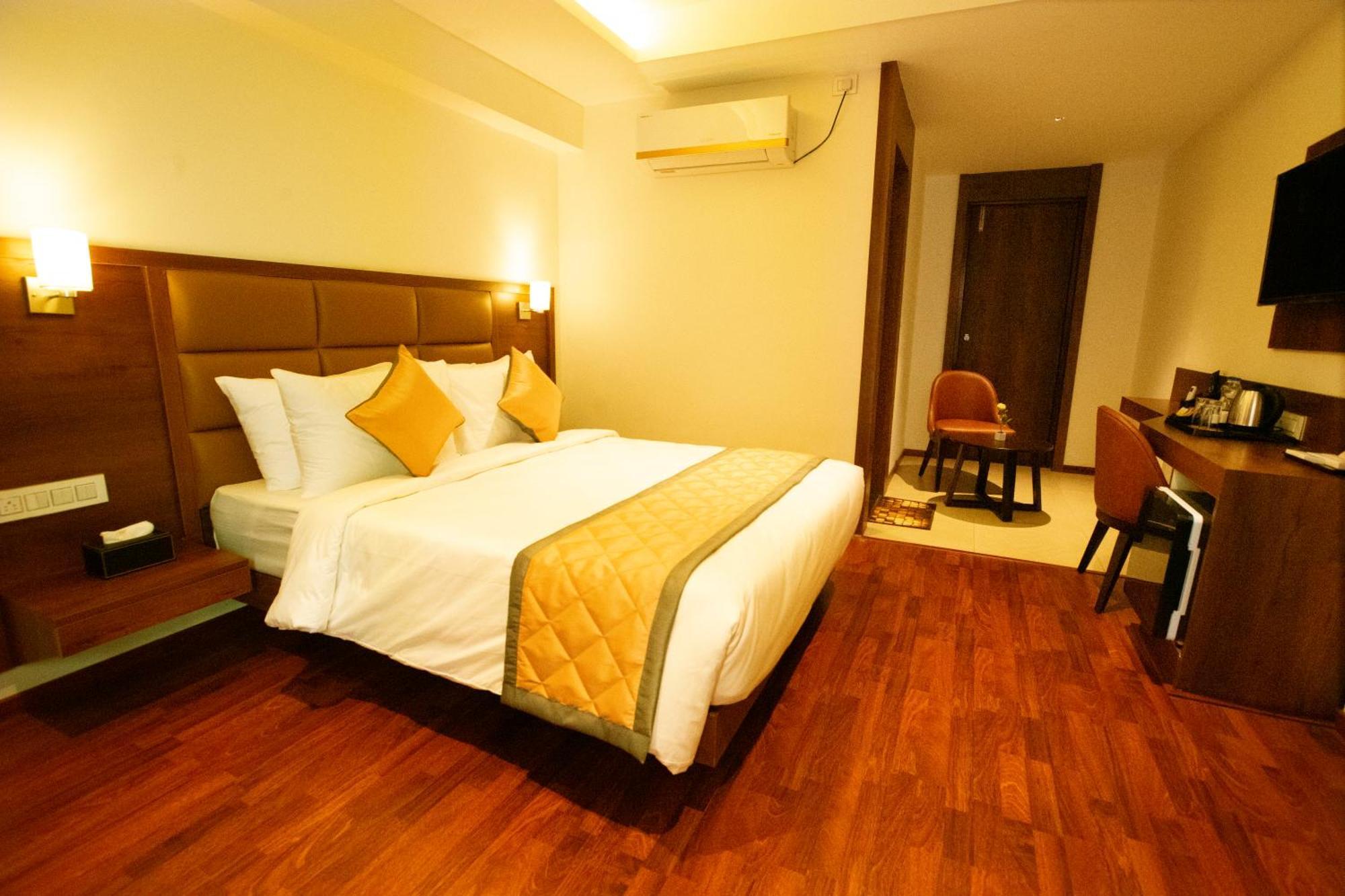 Golden Fortune Inn Hotel Bengaluru Zewnętrze zdjęcie