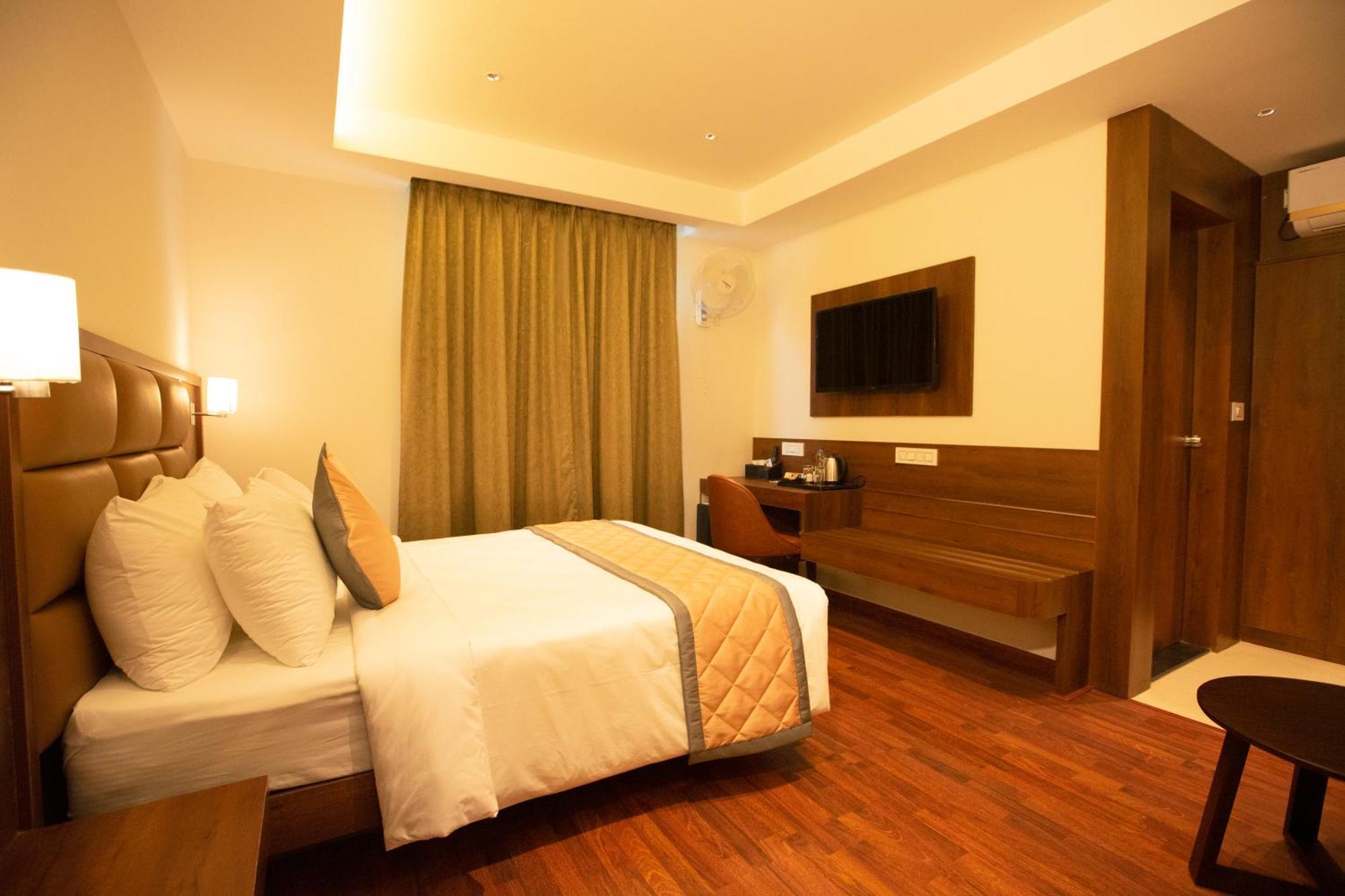 Golden Fortune Inn Hotel Bengaluru Zewnętrze zdjęcie